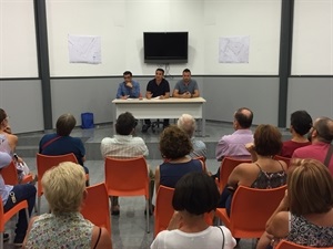 La reunión se desarrolló en el Centro Social de Pinar de Garaita
