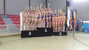 Las gimnastas nucieras en el segundo puesto del podium de la fase provincial del Campeonato de España de Gimnasia Rítmica de Conjuntos Absoluto