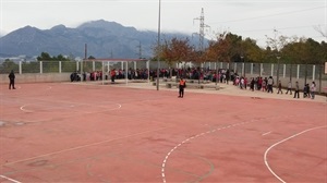 A mediodía se ha realizado el simulacro de evacuación en el Colegio Muixara de La Nucía
