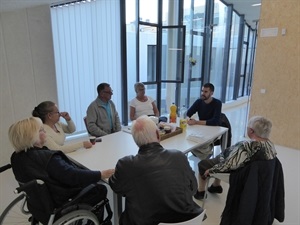 Ayer se celebró una reunión en La Casilla para organizar las actividades de 'Speaking'