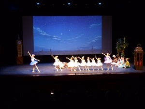 Una de las escenas del Festival "Peter Pan en Danza"