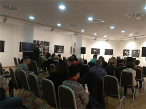 La sala Llevant de l'Auditori de la Mediterrània congregó a decenas de personas que acudieron a la presentación
