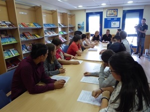 La reunión se realizó en la Biblioteca del Centre Juvenil