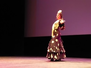 Actuación de la alumna del IES La Nucía, Alba Seguí