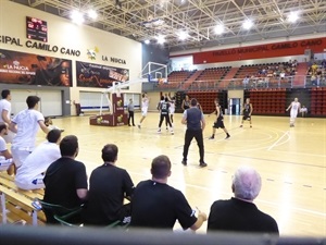 El HLA Alicante dominó los cuatro cuartos del partido