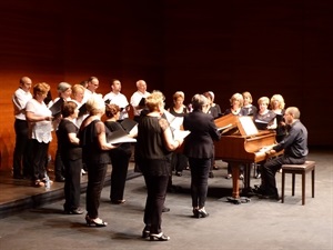 La Coral de la Unió Musical La Nucía actuó en la segunda parte con un repertorio de habaneras