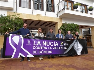 Pancarta con la que La Nucía participará el domingo en la "Marcha Comarcal contra la Violencia de Género"