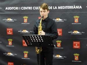 El ganador del Concurso de Jóvenes Intérpretes, Hugo Aragonés, al saxo alto