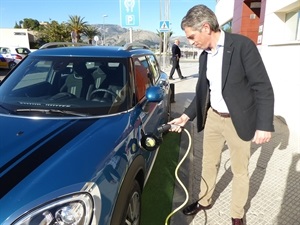 Desde hoy 21 de diciembre todos los coches eléctricos pueden repostar en La Nucía