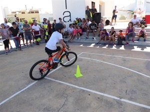 85 niños y niñas participaron en la Gincana Ciclista