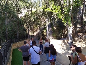 La visita guiada turística en la Font de la Favara