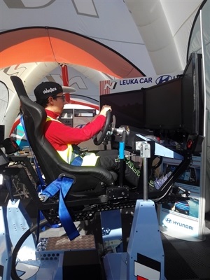 Uno de los voluntarios de La Nucia en el simulacro del Rallye