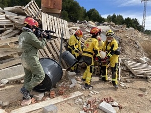 Esta Jornada técnica de rescate puso a prueba a los perros y guías caninos a través de varios ejercicios y dificultades