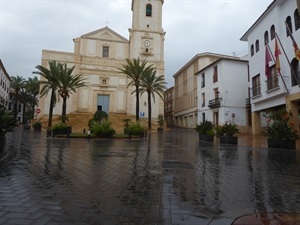 La lluvia en la plaça Major esta mañana