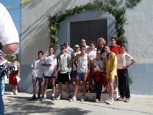Podium y ganadores de la I Carrera Pedestre en el 2003