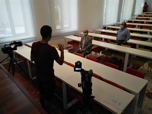 La Seu Universitária de La Nucía sirvió de localización para la grabación de esta entrevista al catedrático de la Universidad de Alicante