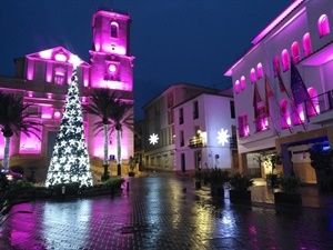 Iluminación navideña en la plaça Major