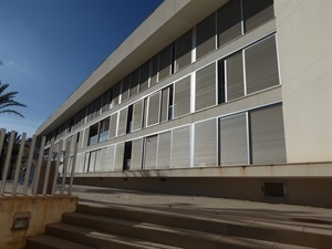Este edificio de las Viviendas Tuteladas está situado junto al Centro Social Calvari