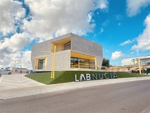 El Laboratorio de Empresas de La Nucía, Lab_Nucia, está ubicado en el carrer Guadalest
